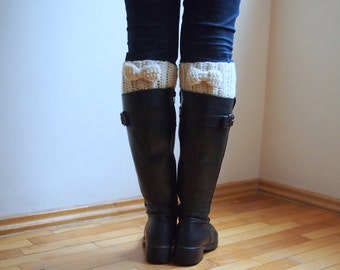 Crochet pattern women Bow boot cuffs,  leg warmers short chunky socks knit look, DIY photo  tutorial, PDF