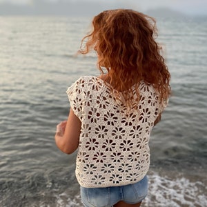 Crochet Pattern Blossom sweater, summer women pullover, top, beach cover up, clothing photo tutorial, Instant download