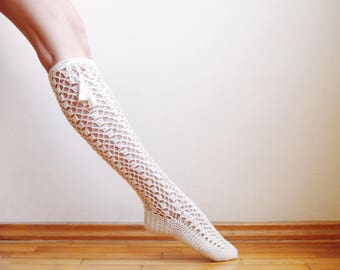 CROCHET PATTERN  fine lace knee high woman Socks with tassels ties, women legwarmers, slippers, photo tutorial,  Instant download