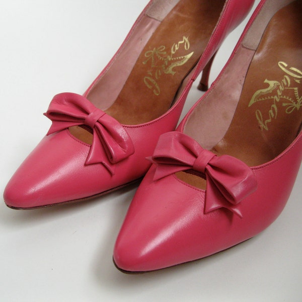 Vintage 1960s Wedding Shoes Shocking Pink Leather Bow High Heel Bridal Fashions