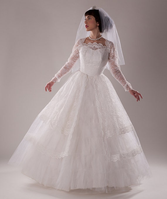 Vintage 1960s Tulle Wedding Dress Lace Peplum Sleeves Etsy