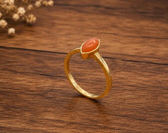 Orange Carnelian Ring, Gold Statement Ring, Carnelian Gemstone Ring, Oval Stone Ring, Natural Stone Jewelry, Boho Ring, Gift for Her