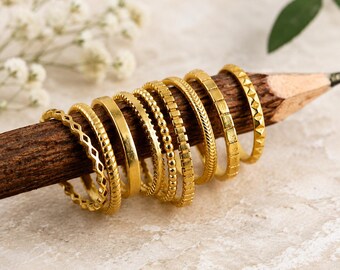 Ensemble de bagues empilables en or, bagues bohèmes minimalistes pour femme, anneaux texturés délicats, bijoux faits main pour tous les jours, cadeau de bagues superposées pour elle
