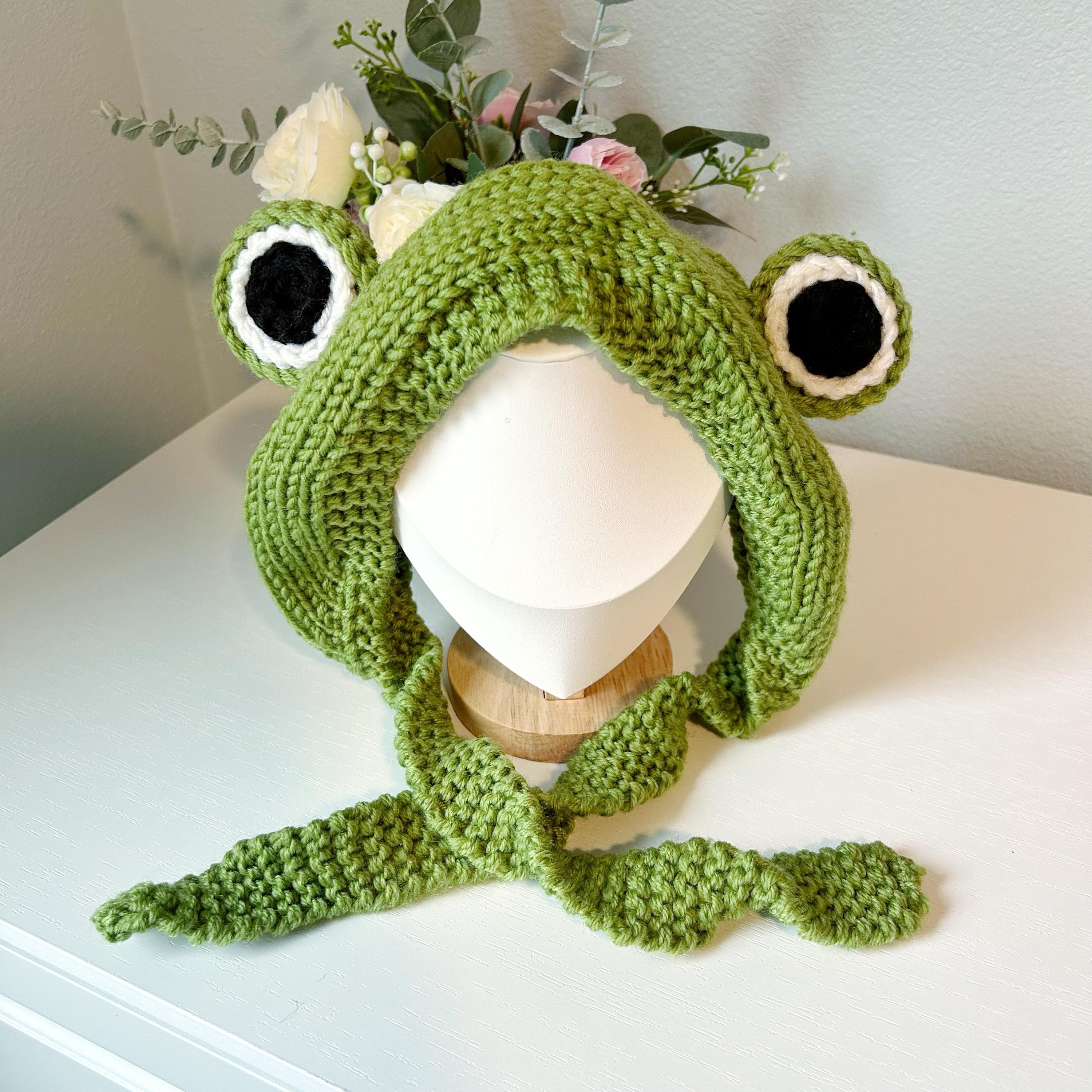 Charming Green Frog Knit Hat with Pink Details Knitted Green Frog Hat - Etsy main image 2
