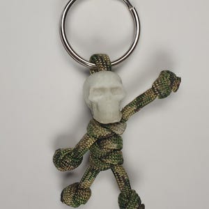 Keyring, Multicam, man, skull, glow in the dark, GITD, pendant, EDC, paracord, survival, buddy, biker buddy
