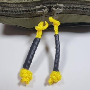 Zipper Pulls Groß 4er Pack - Reißverschlussanhänger - Zipper Tags - Reißverschlusszubehör - für Rucksäcke, Taschen und Bekleidung - Gear Aid