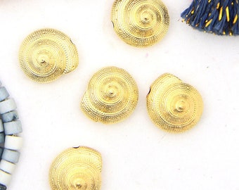 Golden Snail Shell, German Resin Pendant, 17mm, Focal Bead, 1 pc, DIY Jewelry Making, Gold Pendant