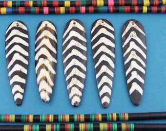 Large Chevron Kenyan African Batik Bone Tribal Pendant : Hand Dyed, Black & White, 4" Tall, Tribal Boho Jewelry Making Supply, 1 pc.