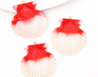 Clam Shell, Red & White Vintage German Resin Pendant, Mermaidcore, 1 pc, DIY Jewelry Making, Focal Pendant, Beachy Style, Shell Charm