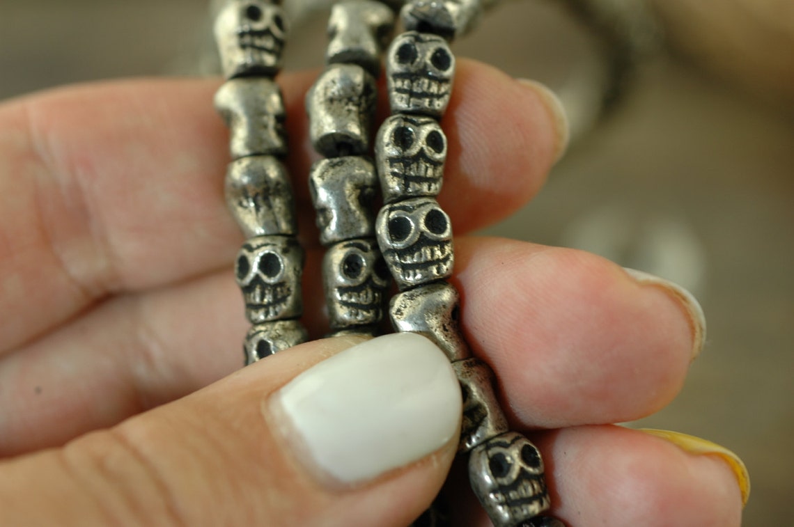 Metal Skull Beads : 10 White Brass Beads 7x6mm Yoga Inspired | Etsy