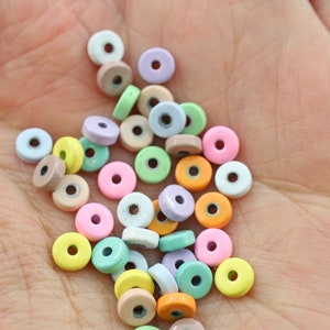 2mm Candy Disc Emaille Heishi Kralen, Kralen voor Buisvormige Armbanden, Trendy Tila Sieraden Maken Benodigdheden, Vriendschapsarmband Kralen, 10 stuks Pastel Multi, 40 pcs