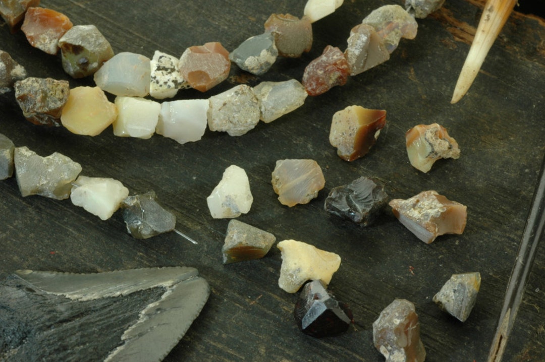River Song : opale brute, 10 perles 8 x 8 mm, 3 po. sur fil / Pierres  précieuses naturelles terreuses / Produits naturels bio et naturels,  accessoires pour la fabrication de bijoux -  France