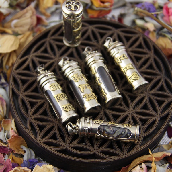Window Affirmation Vessel : Buddhist Spiritual Prayer Box, Amulet, Relic, Lucky Talisman, Meditation, Personal Shrine, Yoga Mala, 1 Locket