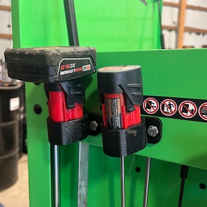 Milwaukee M12 Battery Holder