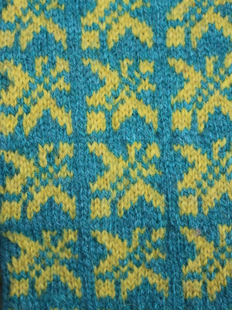 Mittens in Turquoise and Yellow Estonian warm and windproof Finely Hand Knitted Seto