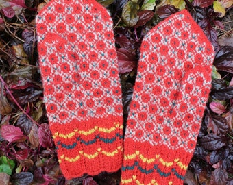 Finely Hand Knitted Estonian Mittens in Paistu Style with Red in Goat eye Pattern - warm and windproof