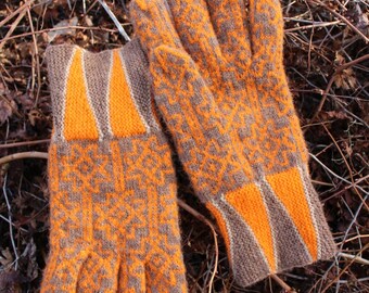 Finely Knitted Lady's Estonian Gloves in Halliste Style Powerful with Orange on Brown Great to Wear in Court