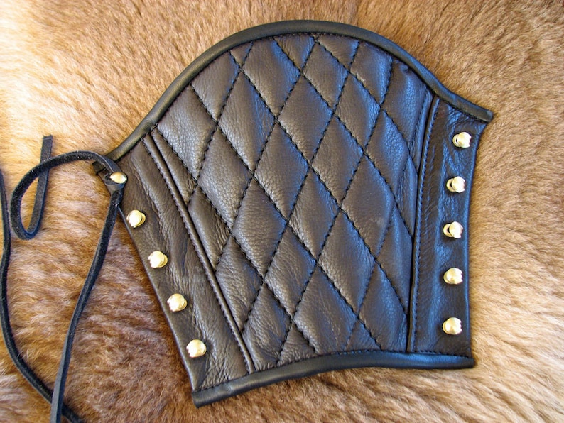 Quilted Archers Bracer image 1