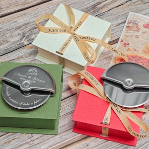 Custom Engraved Pizza Cutter Gift Set, Laser Personalized Stainless Steel Cutter with Gift Box, Unique Kitchen Gift for Him and Her