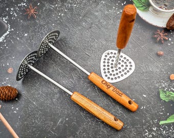 Personalized Potato Masher, Ergonomic Wood Handle & Triangle Press Head, Custom Engraved Kitchen Utensil