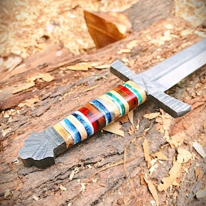 Custom Damascus Steel Sword | Handmade Design