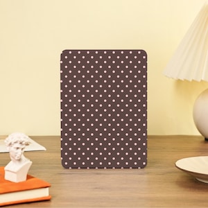 Brown Pink Dot Simple Kindle Case with Hand Strap for Kindle Paperwhite 12/11/10Gen Kindle 6&quot;6.8&quot;7&quot; Kobo Clara Kindle 2024 2022 Kindle Cover
