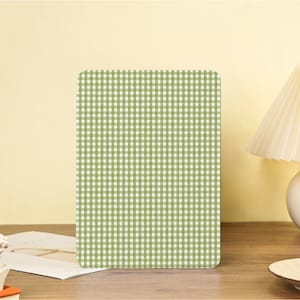 Grüne minimalistische Gitter iPad Hülle mit Stifthalter für iPad Air 7 6 5 iPad 11/10/9 Gen iPad Pro 11 &quot;12,9&quot; iPad Mini 7/6/5 2025 iPad Cover