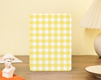 Yellow Checkered Pattern Kindle Case with Hand Strap, Kindle Paperwhite 12/11/10 Gen, Kindle 11th, Kobo Libra Color, Kindle Clear Back Cover
