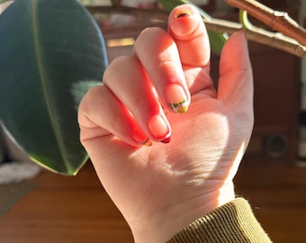 Unghie finte - French tips a strisce