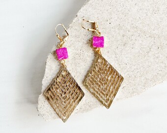 Gold Multiple Chevron Statement Earrings with Hot Pink Fuchsia Druzy Stones. Statement Dangle Earrings. Geometric Earrings