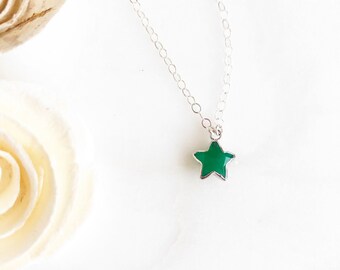 Green Star Necklace. Green Onyx Silcer Star Necklace. Simple Necklace. Layering Necklace.