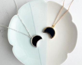 Collana con mezzaluna in onice nero: oro riempito 14k o argento sterling
