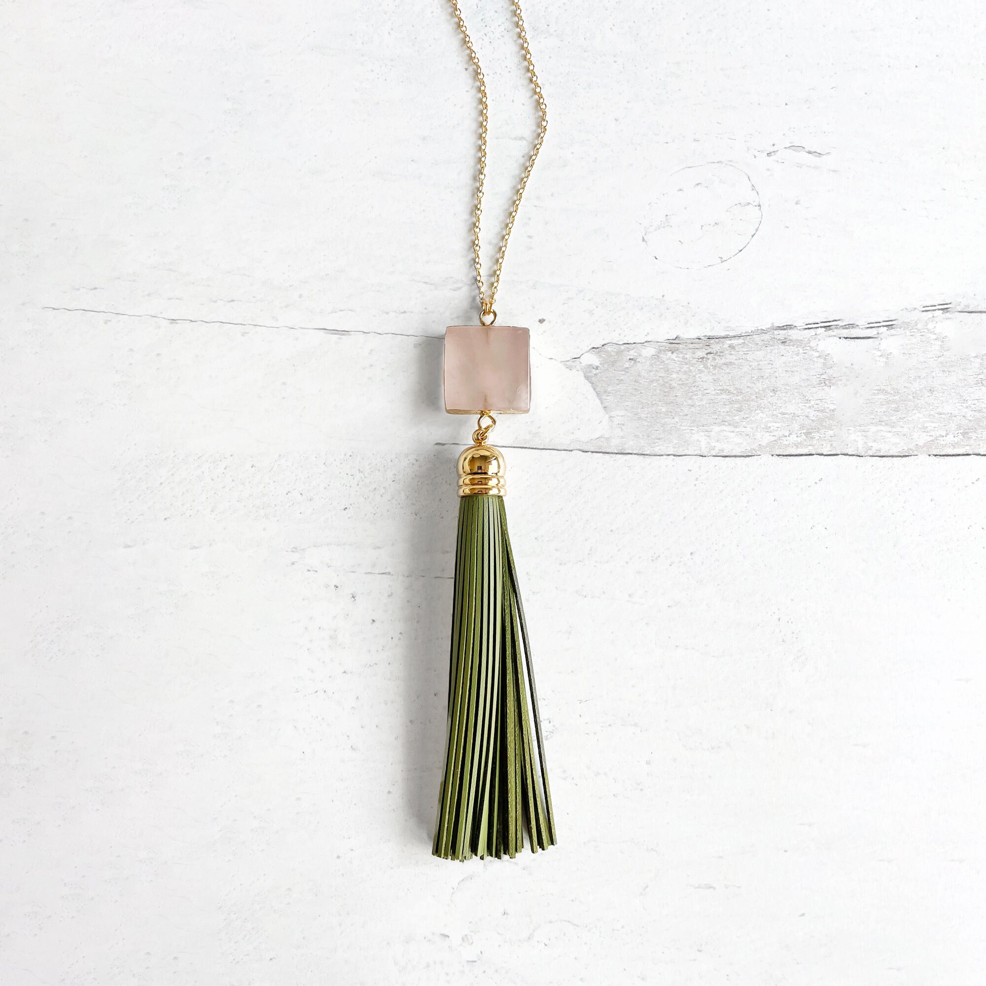 Fashion Gold Plated White/Blue Turquoise tassels Leather Collar Pendant Necklace Fashion Gold Plated White/Blue Turquoise tassels Leather Collar Pendant Necklace