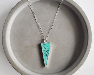Collana In Argento Sterling Con Ciondolo In Amazzonite Naturale Turchese: Eleganza Artigianale Dal Perù