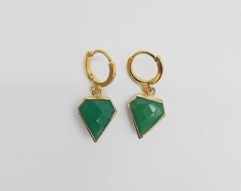 Dainty Green Onyx Diamond Shield Huggies Earrings in Gold. Gemstone Drop Hoop Earrings. Simple Green Stone Earrings