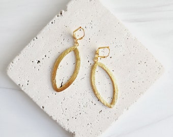 Simple Marquise Statement Earrings in Brushed Gold. Marquise Dangle Earrings. Simple Geometric Gold Earrings