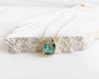 Freeform Teal Mojave Gemstone Slice Necklace in Gold and Silver. Dainty Stone Layering Necklace. Simple Unique Raw Stone Necklace