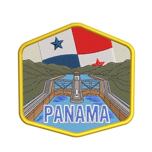 Pode incluir: Patch bordado com a bandeira do Panamá e uma cena do canal. O design inclui a estrela azul e a estrela vermelha da bandeira, com a palavra "PANAMA" em azul. O patch tem uma borda dourada e uma representação detalhada do canal.