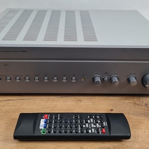 NAD C355BEE - wzmacniacz stereo + pilot