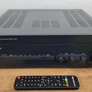 NAD C372 - wzmacniacz stereo + pilot