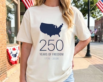 Camiseta del 250 aniversario, camiseta minimalista con mapa de Estados Unidos, 250 años de libertad 1776-2026, regalo patriótico, azul marino, limpio y sencillo, colores cómodos 1717