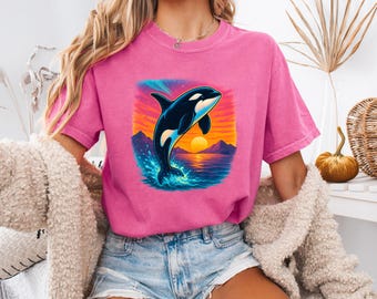 Camiseta retro con puesta de sol de orca, camiseta con gráfico oceánico vintage Comfort Colors®, regalo unisex costero de los 90