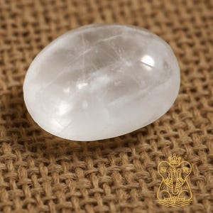 Clear Quartz Tumbled Stone | Master Healer Crystal | White Gem for Clarity and Amplification