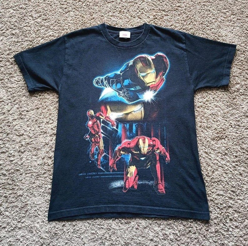 Camiseta vintage de Iron Man para niño, talla mediana, estampado gráfico, color negro. imagen 1