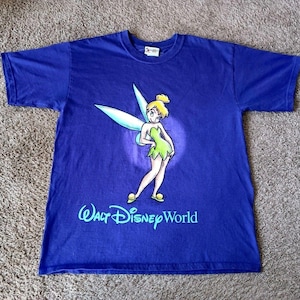 Camiseta vintage de Campanilla de Walt Disney World para hombre, talla XL, con estampado morado. imagen 1