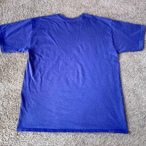 Camiseta vintage de Campanilla de Walt Disney World para hombre, talla XL, con estampado morado. imagen 4