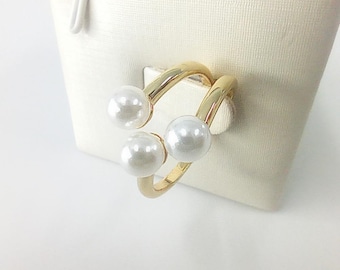 pierścionek otwarty z perłą hodowlaną słodkowodną Pandora