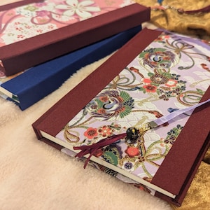 Traditional writing notebook and journal – Premium paper – 192 pages – Hand-bound