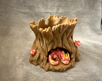 Snuggle Stump Planter