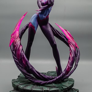 Evelynn figurine - Etsy 日本